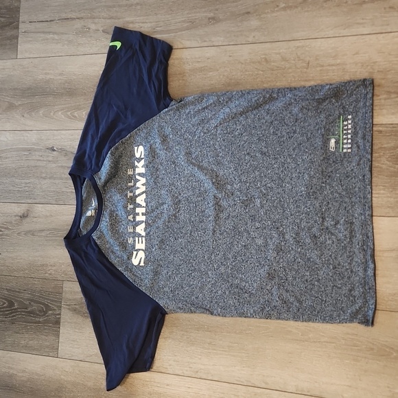 Nike Seahawks TSHIRT - Picture 1 of 5